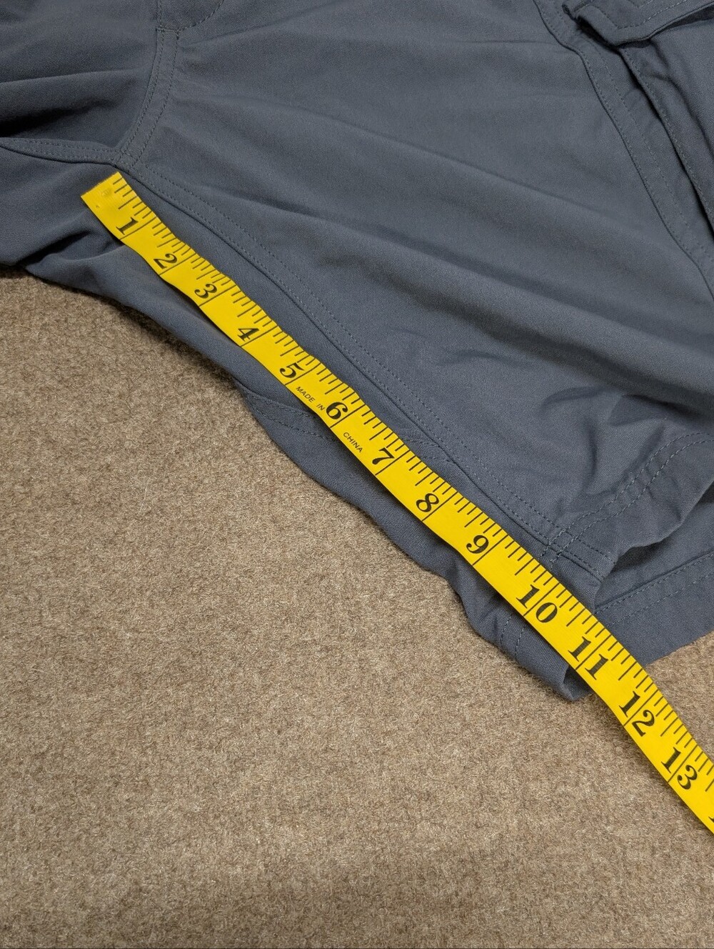 Duluth Trading Co Dry on the Fly 11'' Gray Cargo Shorts (Large) - Picture 9 of 9